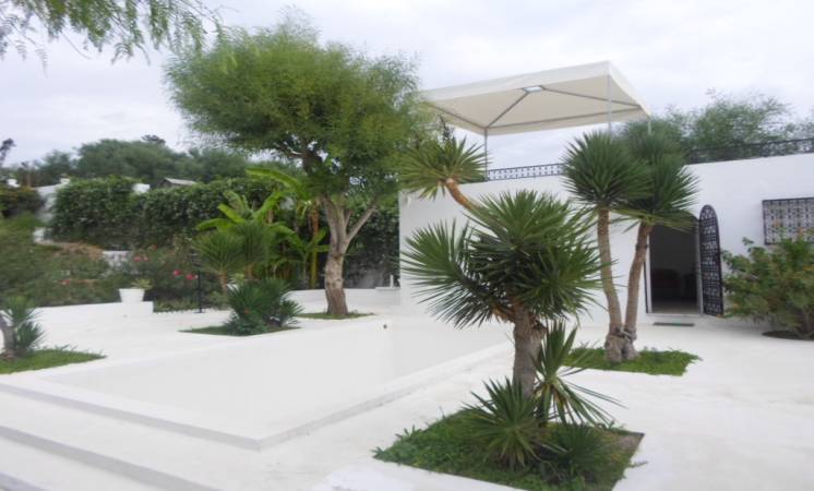 VILLA  AMENI